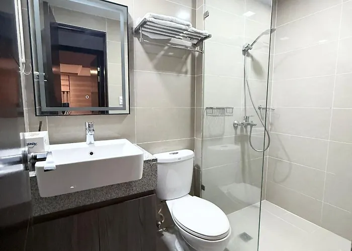 Holiday home Executive 4 Bedroom Uptown Parksuites Bgc